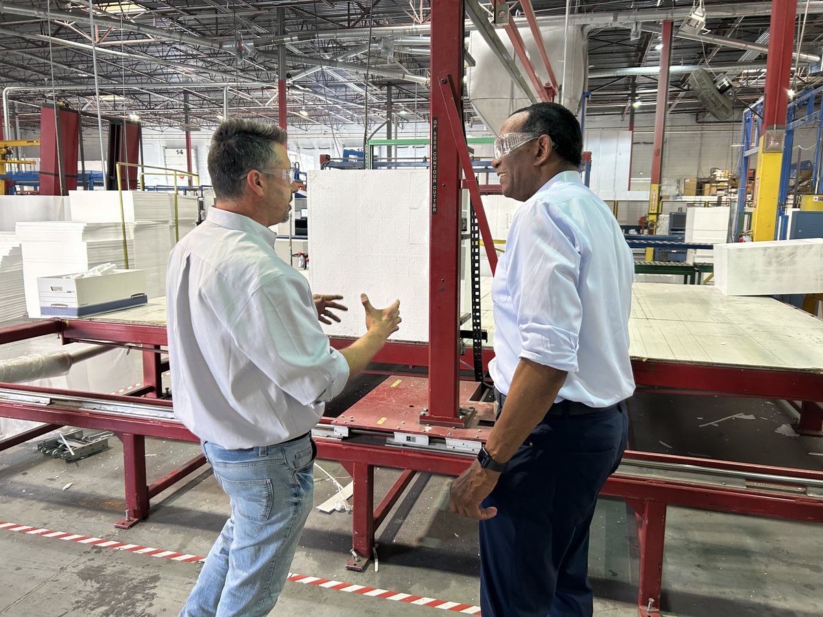 Great to visit Atlas Molded Products in Murray, an important Utah manufacturer producing high-quality polystyrene for insulation, packaging, and more. Appreciated the chance to see their operation firsthand and talk about how we can keep Utah businesses growing and thriving.