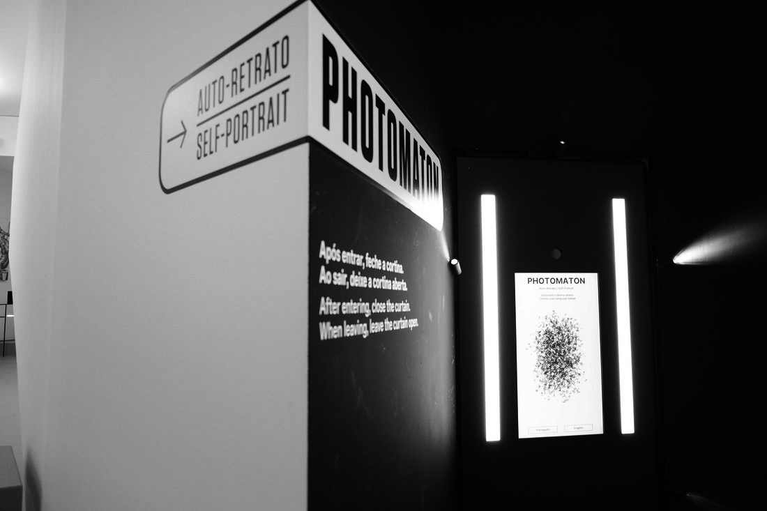 After years of research, coding, and design, I successfully defended my PhD thesis, "Computational Graphic Design and Typography Practices," which explores how computational methods and creative coding can support responsive design and automate graphic design tasks.