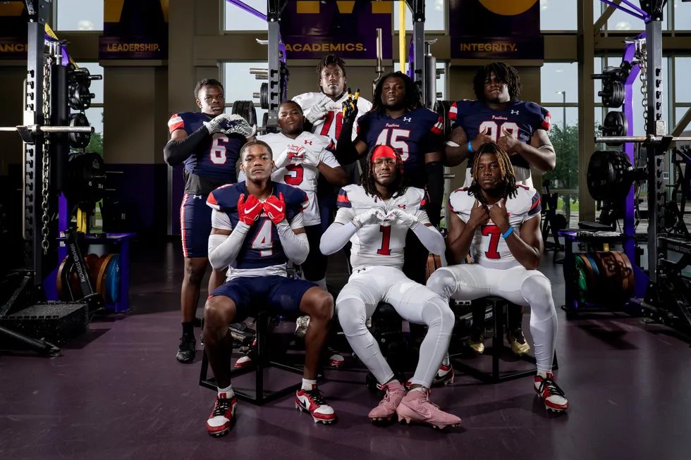 VYPE Houston (@vypehouston) on Twitter photo BUILT DIFFERENT: Melvin Jr.’s versatile brilliance has revitalized Cy Springs Football🏈
<a href="/ParisMelvinJr/">Paris Melvin Jr</a> : "It’s the way I’m built. There’s nothing you could tell me that I can’t do. If you doubt me, I’m just going to go out there and prove it."
🔗vype.com/Texas/Houston/… BUILT DIFFERENT: Melvin Jr.’s versatile brilliance has revitalized Cy Springs Football🏈
<a href="/ParisMelvinJr/">Paris Melvin Jr</a> : "It’s the way I’m built. There’s nothing you could tell me that I can’t do. If you doubt me, I’m just going to go out there and prove it."
🔗vype.com/Texas/Houston/…