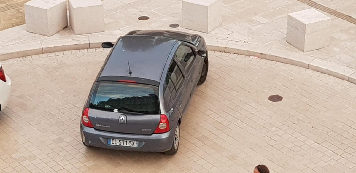 CMZEnOrdre (@cmz_enordre) on Twitter photo Les soignantes prennent des PV.
Eux, c’est "deal tranquille".
➡️ Stationnement interdit
➡️ Occupation de l’espace public
➡️ Rassemblement suspect
Deux poids, deux mesures.
🔴 Remettons de l’ordre. #CMZenOrdre
<a href="/cmz_enOrdre/">CMZEnOrdre</a> <a href="/RNational_off/">Rassemblement National</a> <a href="/partiudr/">UDR</a> <a href="/DLF_Officiel/">Debout La France</a> Les soignantes prennent des PV.
Eux, c’est "deal tranquille".
➡️ Stationnement interdit
➡️ Occupation de l’espace public
➡️ Rassemblement suspect
Deux poids, deux mesures.
🔴 Remettons de l’ordre. #CMZenOrdre
<a href="/cmz_enOrdre/">CMZEnOrdre</a> <a href="/RNational_off/">Rassemblement National</a> <a href="/partiudr/">UDR</a> <a href="/DLF_Officiel/">Debout La France</a>