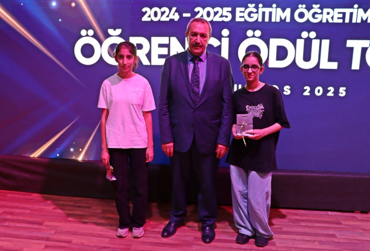 Başarıyı İzleme ve Geliştirme Projesi (BİGEP) öğretmen, öğrenci ve veli işbirliği ile eğitimde önemli bir dönüşüm sağladı. Sağlanan bu başarı, Şanlıurfa Valimiz Sayın Hasan Şıldak’ın vizyoner liderliğiyle mümkün olmuştur.

İlimizin eğitim hayatı için çok önemli bir ihtiyacı