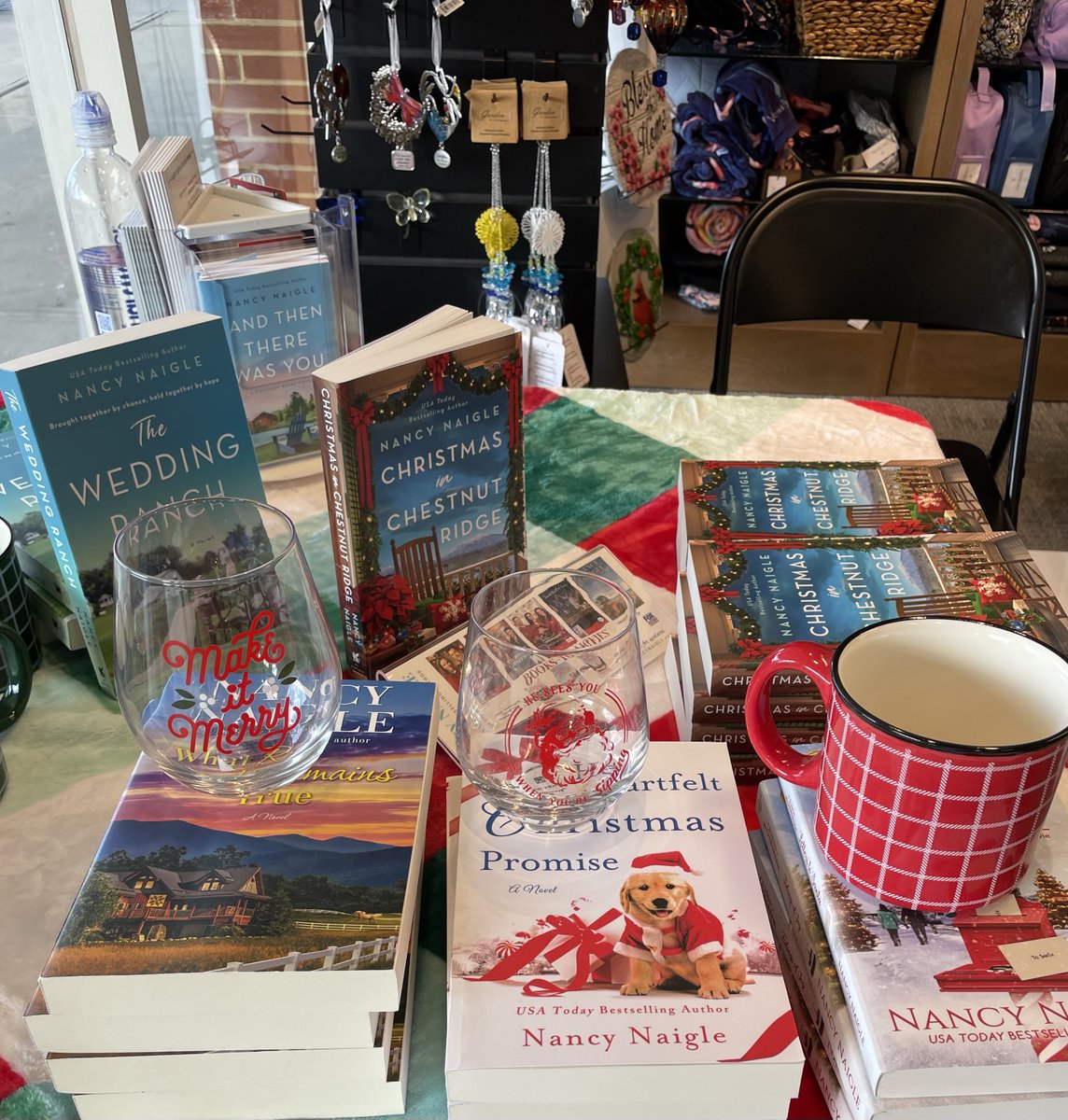Get enchanted by tales of love blossoming amidst twinkling lights and holiday cheer, or a story of romance unfolding on the beach. Dive into the a happy read today: nancynaigle.com 🎄✨ #Romance #ChristmasMagic #smalltown