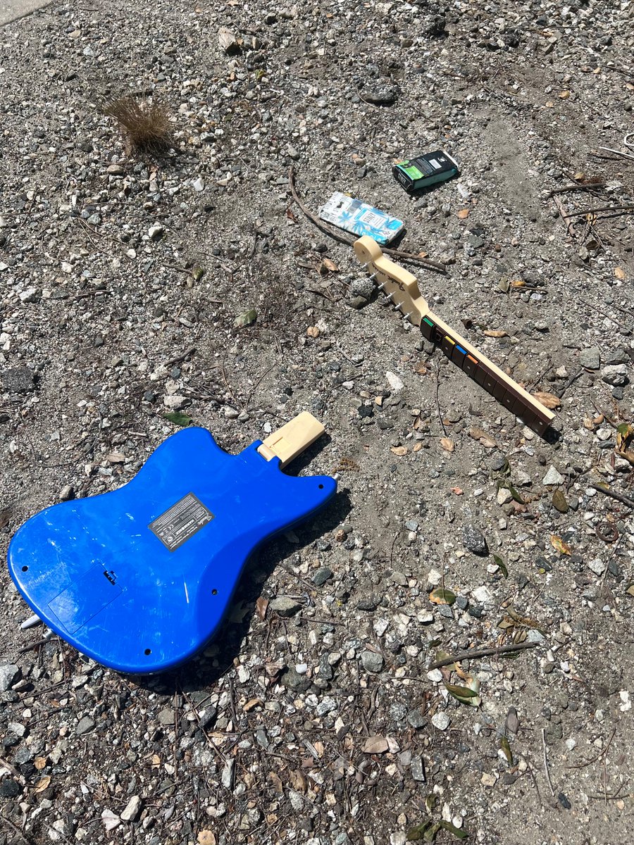 tsunami bitch club (@tsubiclub) on Twitter photo 