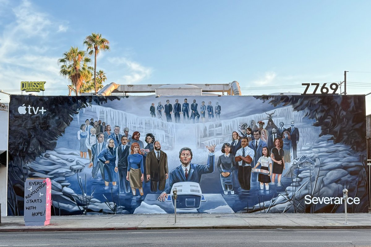 AppleTV's tweet image. "The Exalted Victory of Cold Harbor" has escaped the severed floor. Selfie accordingly. #Severance

📍7769 Melrose Ave, Los Angeles, CA 90046