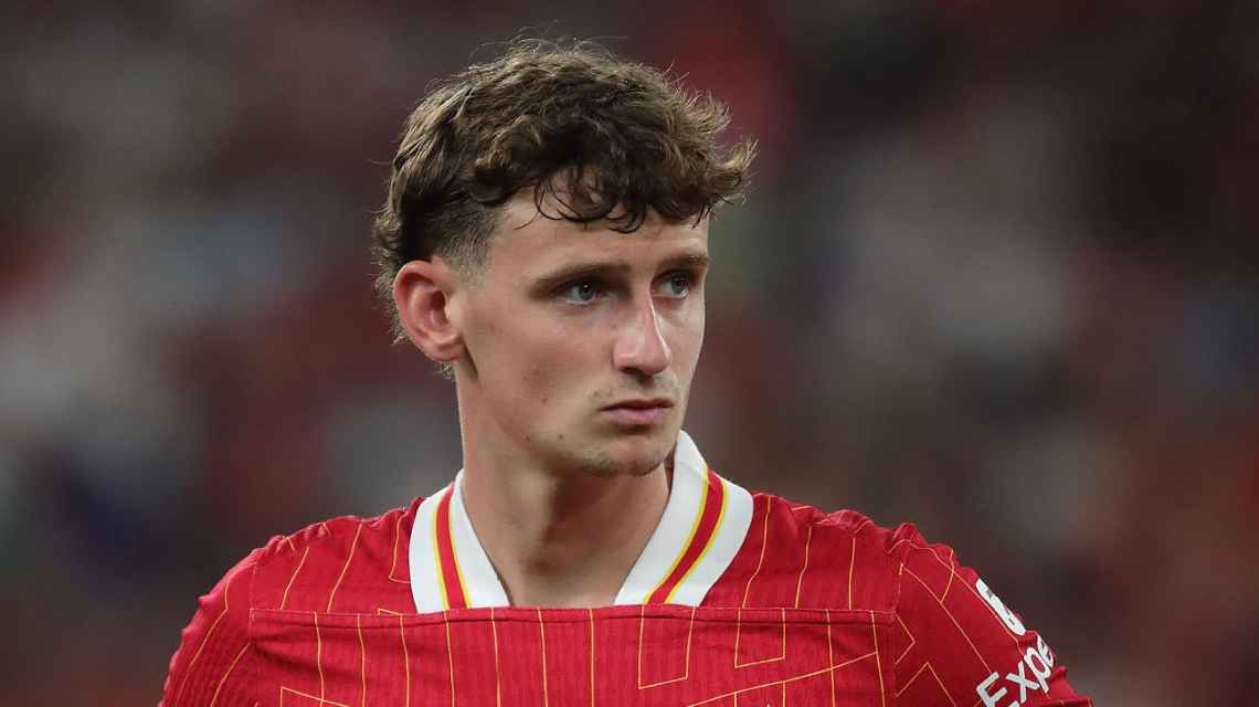 England under-21 midfielder Tyler Morton has joined Lyon from Liverpool in a permanent transfer. Liverpool will receive a transfer fee of $20m.⚽
-
-
-
#soccer #soccergame #premierleague #soccerball #championsleague #soccerlife #SoccerPlayer #futpost #FIFA #majorleaguesoccer