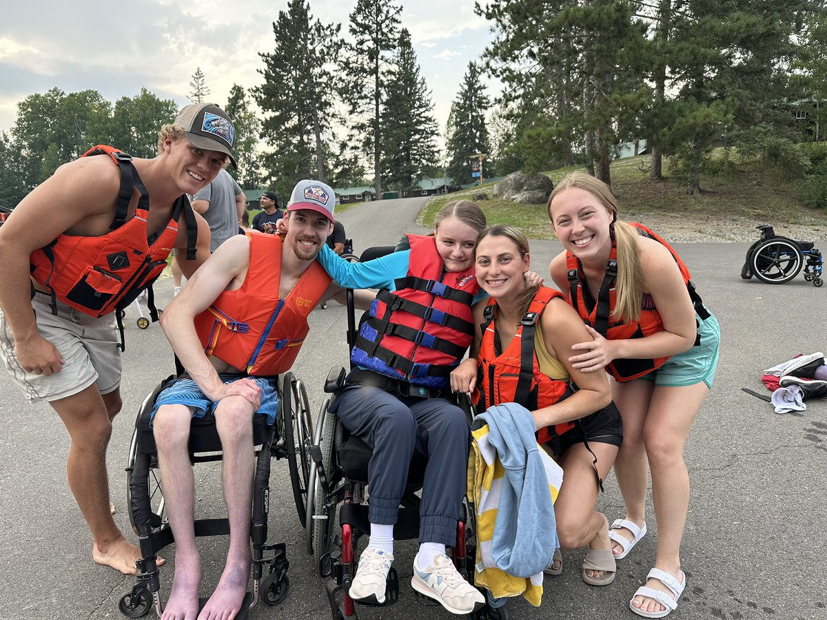 8 teams. 14 sleds. 1 portage. 14 miles paddled in the BWSA—every stroke their own.
All muscle, all teamwork, all grit. #BWSC25 #hockeychangeslives