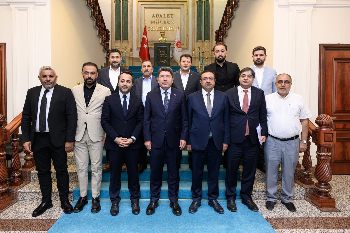 🟩Adalet Bakanı Sayın Yılmaz Tunç ile Malatya’mızın yeniden imarı ve hukuki altyapısının güçlendirilmesine yönelik yürütülen çalışmalar üzerine verimli bir görüşme gerçekleştirdik.

📌6 Şubat depremlerinin ardından yaşanan büyük yıkımın izlerini silme ve şehrimizi her alanda daha