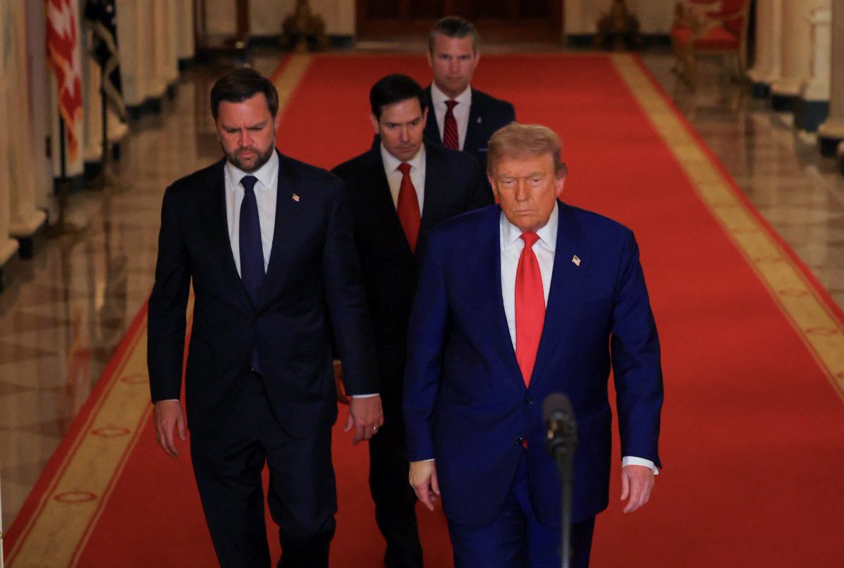<a href="/WhiteHouse/">The White House</a> 🇺🇸💪🇺🇸