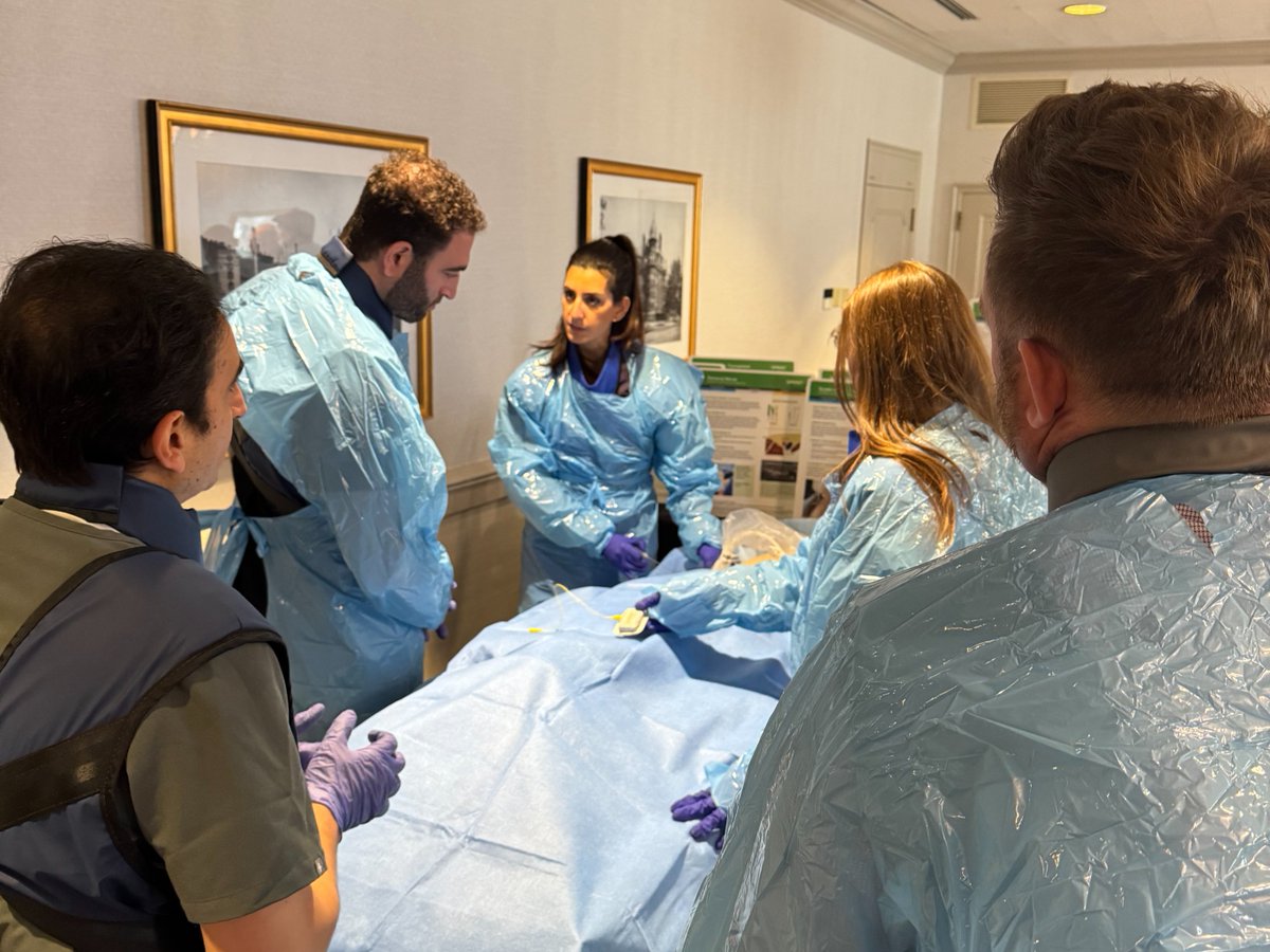 Thank you to everyone who attended our #SprintPNSLab at #IPSS2025! Our amazing faculty, Drs. Alaa Abd-Elsayed, Mansoor Aman, Christina Moore, &amp; Sean Li led hands-on training on nerve identification and lead placement under ultrasound &amp; fluoroscopic guidance.

#SprintPNS