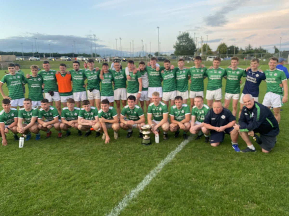 BallincolligGAA's tweet photo. U21 mid Cork football final
@BallincolligGAA 2-15
@eireogcork 0-15
 Champions of mid-Cork 🇳🇬🇳🇬💪💪👍👍
#upthevillage https://t.co/qbDlck7T3u