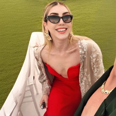 6 yıldır değiştirmediğim profil fotomu değiştirdik bakalım, favlarınızı alırım #YeniProfilResmi