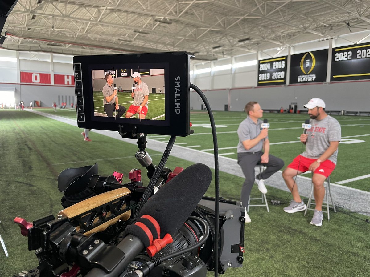 Thanks to <a href="/BigTenNetwork/">Big Ten Network</a> for spending the day with <a href="/OhioStateFB/">Ohio State Football</a> on Thursday. Full show airs tonight at 8 p.m. ET.

<a href="/gerrydinardo/">Gerry DiNardo</a> x <a href="/Jbooty88/">Jake Butt</a> x <a href="/HowardGriffith/">Howard Griffith</a> x <a href="/BTNDaveRevsine/">Dave Revsine</a> 

#GoBucks