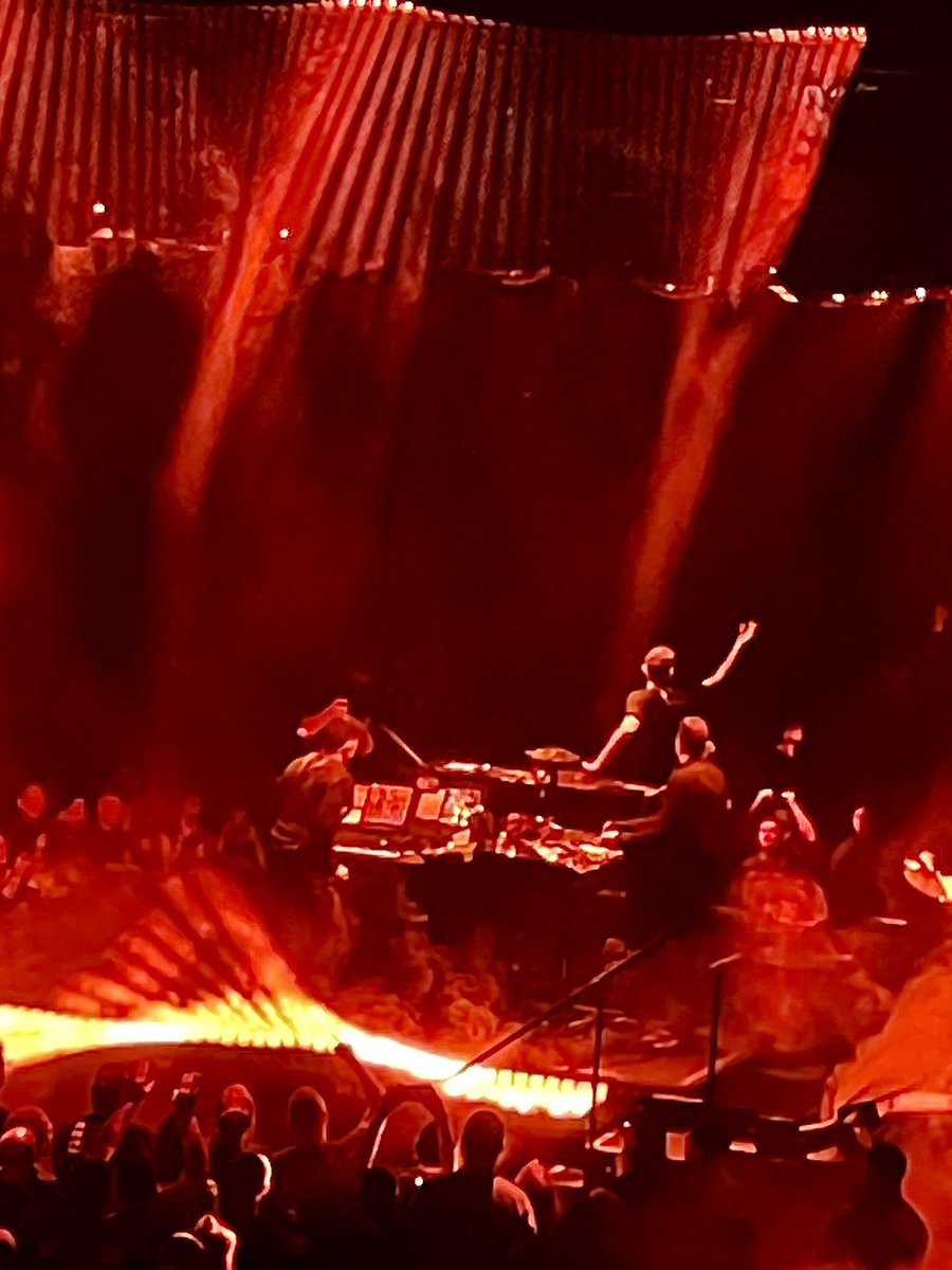 #NineInchNails #peelitbacktour #oakland #TrentReznor