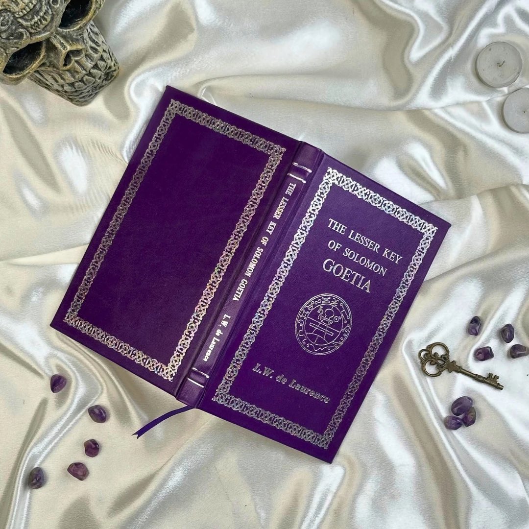 RareBiblio's tweet image. It’s a journey into the mysteries 🔮
Order now : Link in bio 📚

rarebiblio.com 🛍️

#goetia #lesserkeyofsolomon #occultbooks #occult #occultism_ #occultism #occultart #occulus #purpleaesthetics #booklover #bookme #book #esoteric #magick #bookstagram #rarebiblio