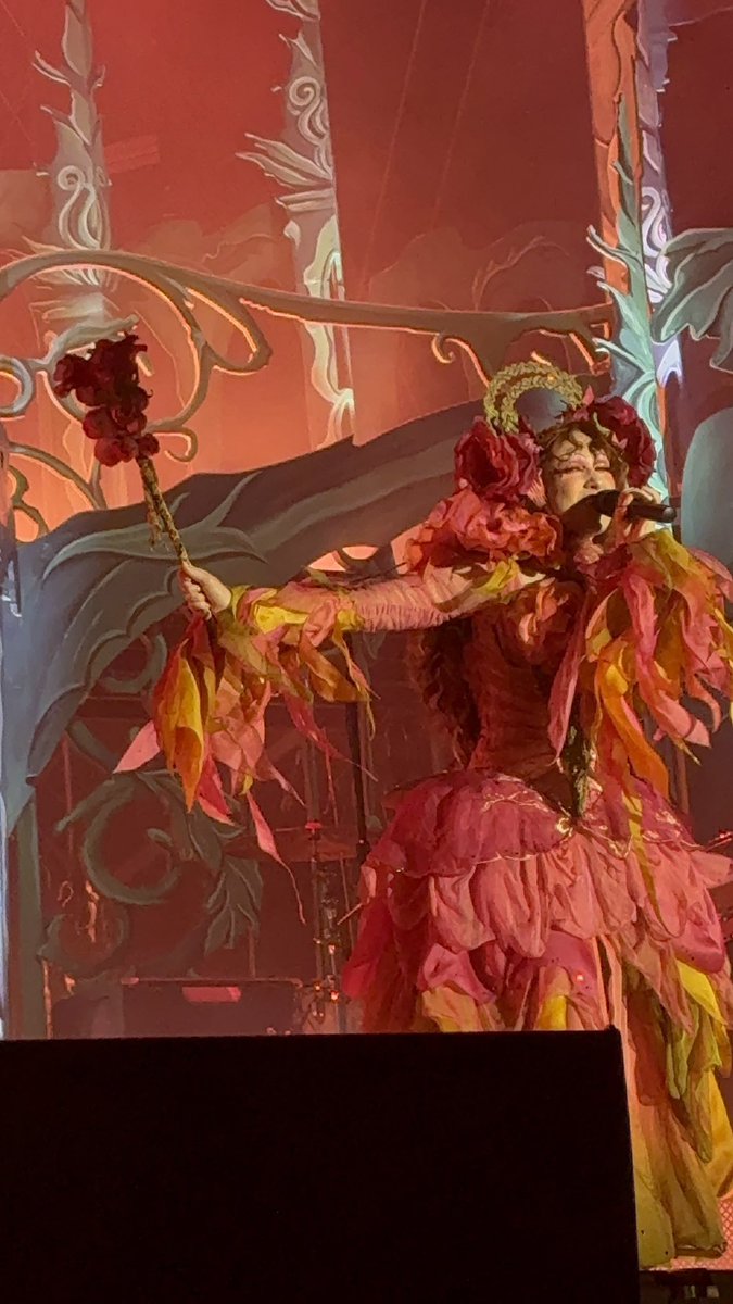 CHAPPELL ROAN’S LOOK FOR SYD FOR SOLEN FESTIVAL IN COPENHAGEN TONIGHT!

via <a href="/hollygenius13/">Emily | chappell day!!! ✩ ₊˚🎧⊹♡</a>