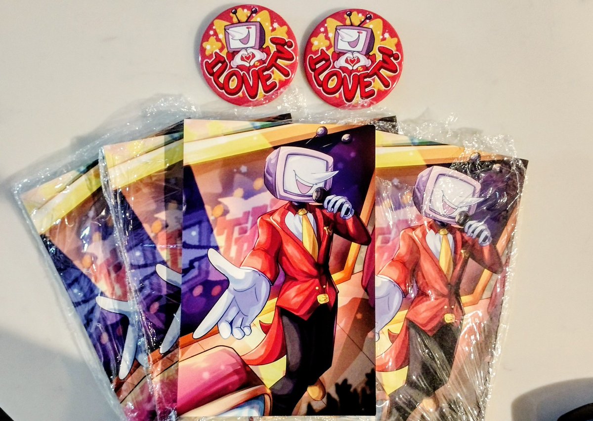TennaZine's tweet photo. Our leads will be at #Otakon for all three days! If you happen to spot us wearing these buttons, come say hi to get a free mini print! https://t.co/YqZxn3dBJ3