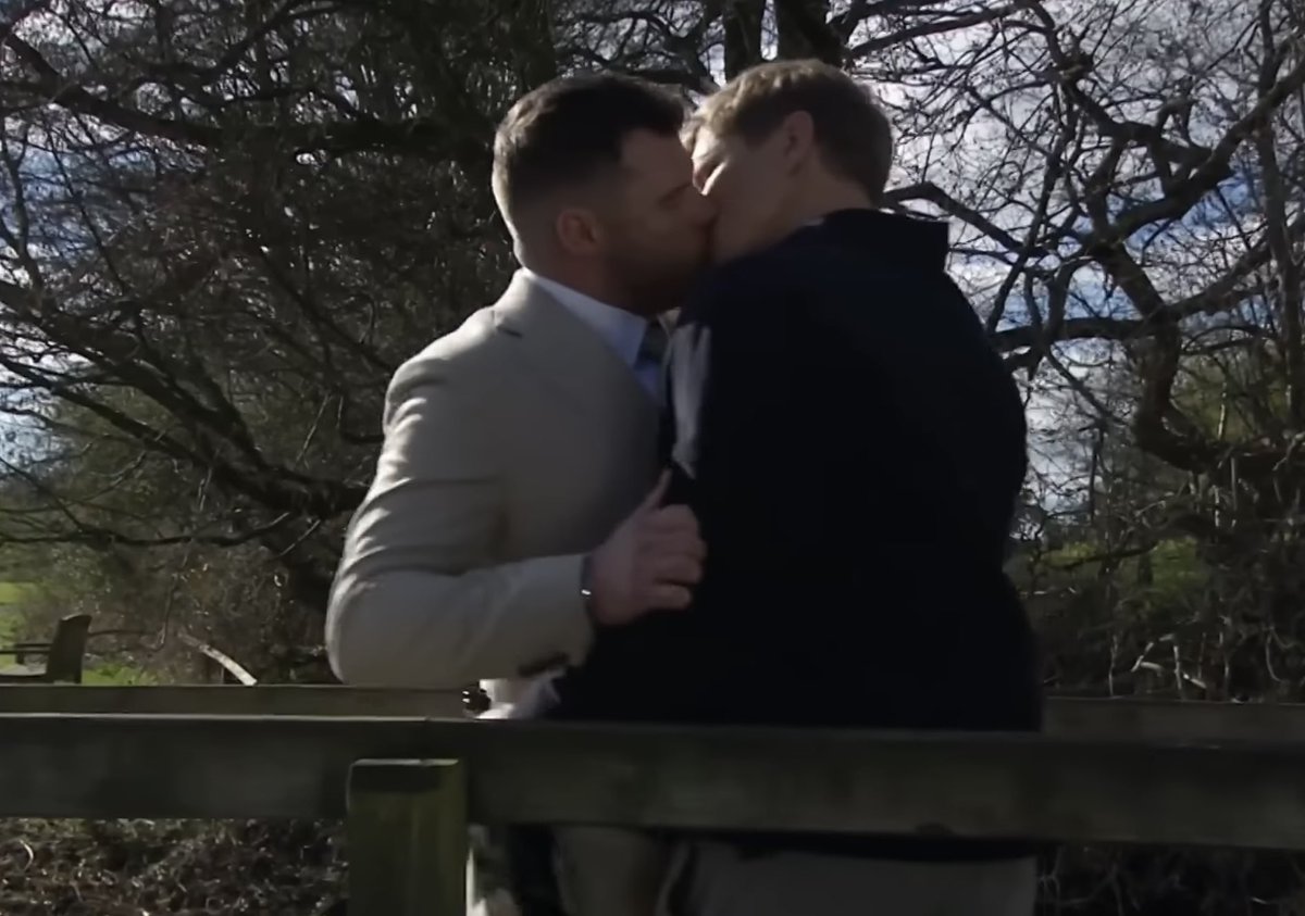 “kissed him on my wedding day” is so robron coded