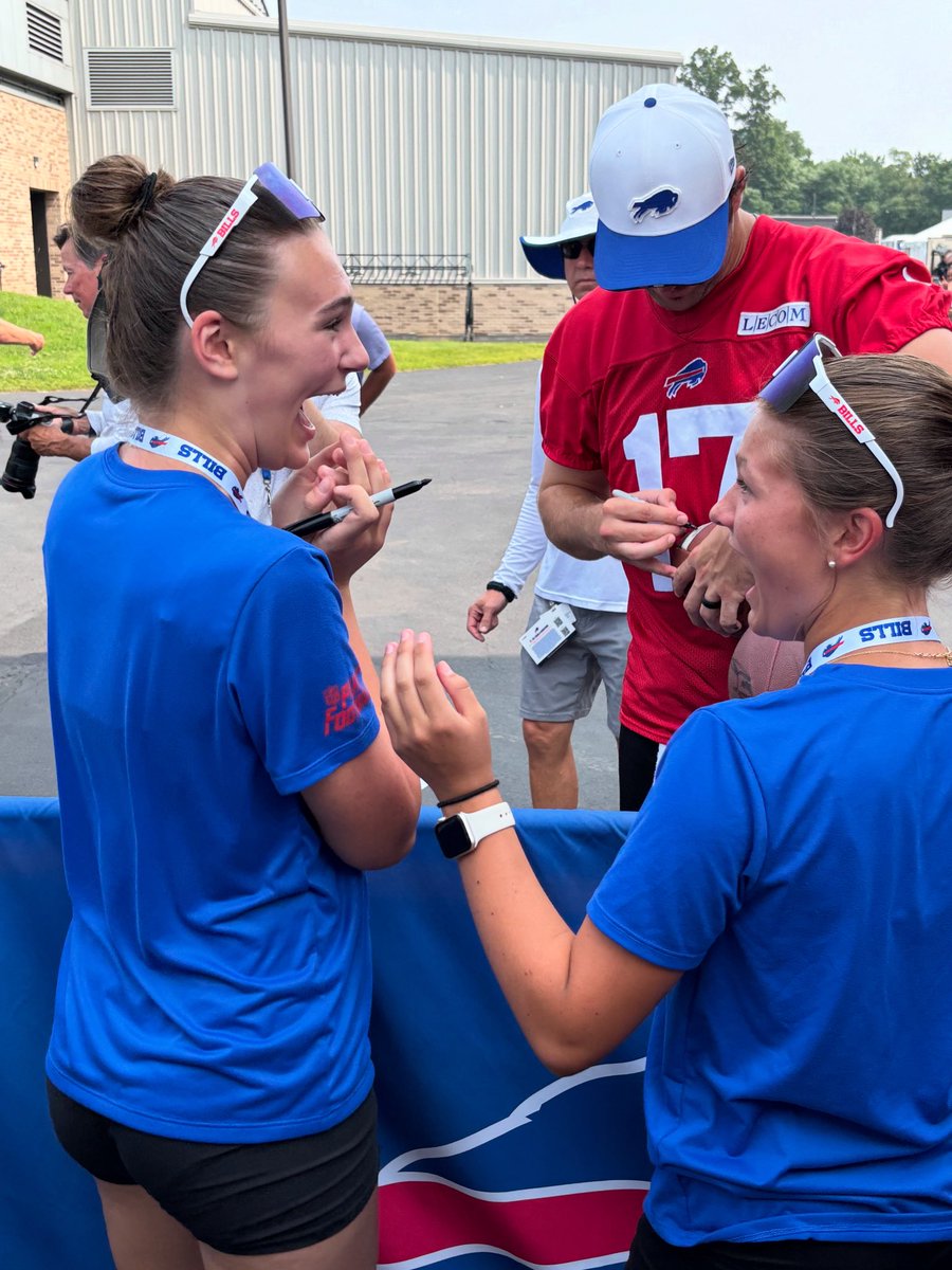 SweetHomeFlag tweet media