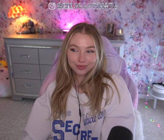 I AM LIVE
I SOUND LIKE SQUIDWARD
CAN WE GET 5 GIFTED???
TWITCH.TV/LOVEABILITIES