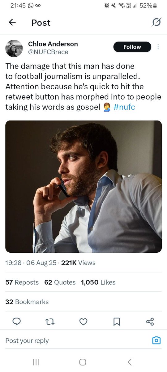 JoshStanley77's tweet photo. @MrStephenHowson They're taking it out on Fabrizio now 😂😂😂😂 https://t.co/Z0wNaAqYNr