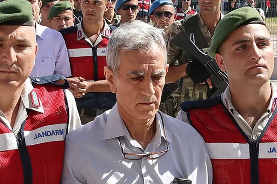 Akın Öztürk: “15 Temmuz'da Hulusi Akar'ın talimatlarını yerine getirdim. Nasıl olduysa birimiz kahraman, birimiz bir numara olduk. Akar, Yaşar Güler ve Abidin Ünal işi bana yıktılar.”