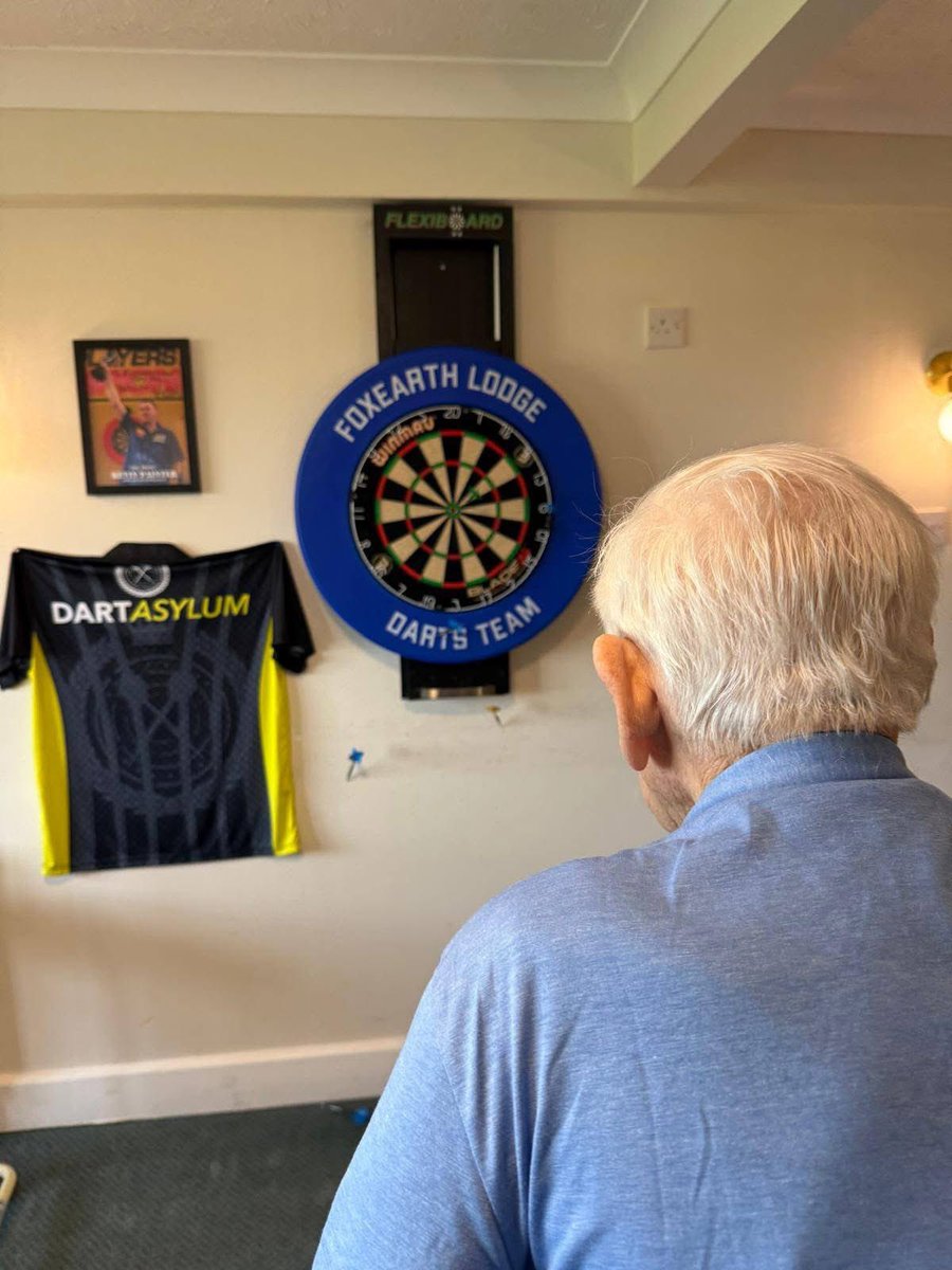 Jayne 💙 (@jayneloveday01) on Twitter photo This is my care home… every Thursday the chaps get together, have a beer and throw some darts! They may not hit the board all the time but they have the best time! #BreakingBoundaries #Inclusivity #CareHome thanks to <a href="/millensdartclub/">Millens Dart Club</a> <a href="/OfficialKP180/">Kevin Painter</a> <a href="/Flexiboards/">Flexiboard⬆️🎯⬇️</a> This is my care home… every Thursday the chaps get together, have a beer and throw some darts! They may not hit the board all the time but they have the best time! #BreakingBoundaries #Inclusivity #CareHome thanks to <a href="/millensdartclub/">Millens Dart Club</a> <a href="/OfficialKP180/">Kevin Painter</a> <a href="/Flexiboards/">Flexiboard⬆️🎯⬇️</a>