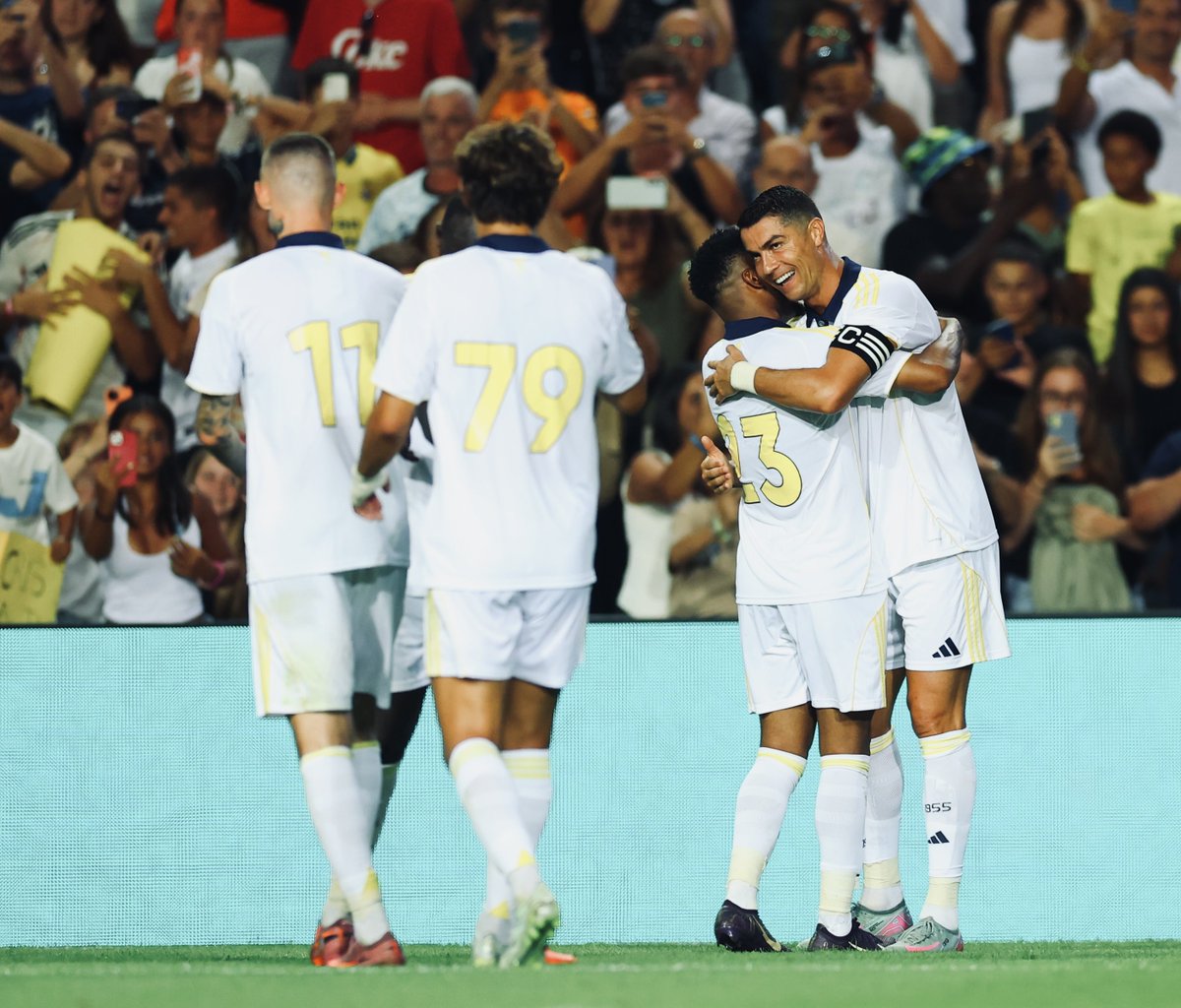 البشـر لا يطيرون
لكنه استثناء! 🦅
#النصر_في_البرتغال 🇵🇹