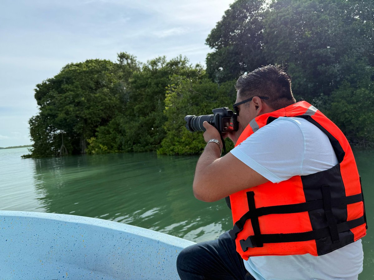 Trabajando en la Isla de Tamalcab, Chetumal Quintana Roo una belleza natural 😍😍 <a href="/VivoEnChetumal/">Vivo en Chetumal</a>