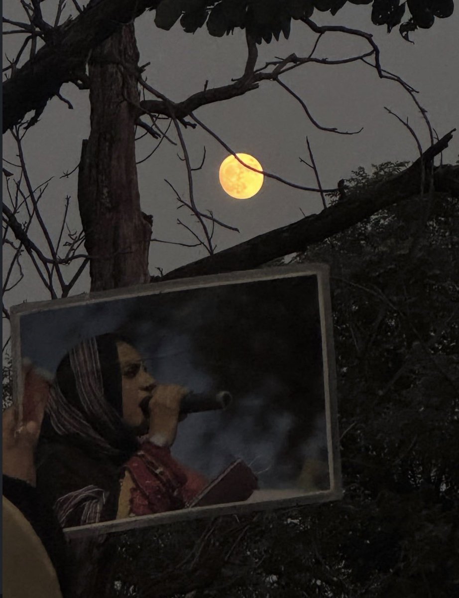 سناٹا ہے، رات ہے، مگر ایک آواز ہے جو اب بھی چمک رہی ہے۔