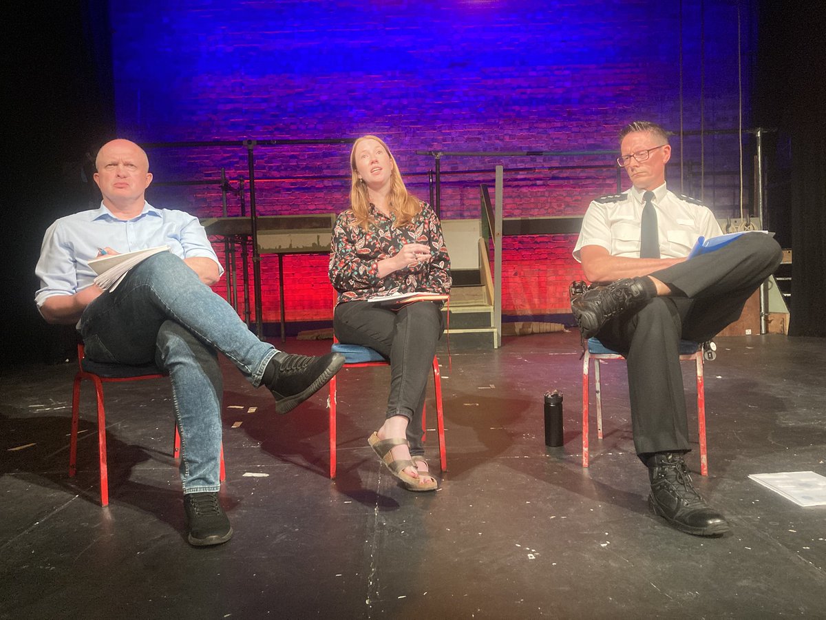 Thank you to Helena Dollimore for organising tonight’s Public #Meeting in #OldHastings Ward about Anti-Social Behaviour and Crime. Also, a big thank you to all of the residents and traders for attending, as well as the HBC Community Safety Manager and #Police Chief Inspector.