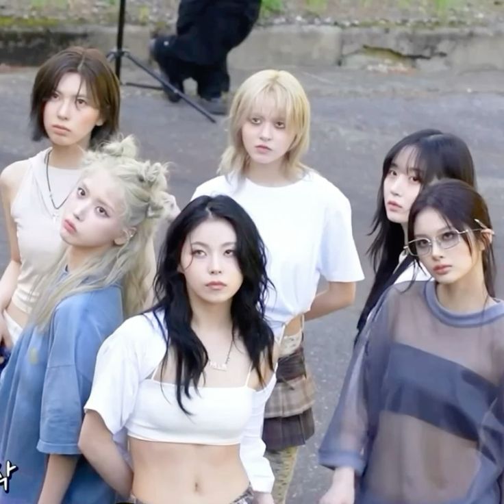 nmixxpics_'s tweet image. Pabllo Vittar on her collaboration with NMIXX:

 “Korea is quite conservative — this is a group from JYP, which is huge, doing a feature with a queer artist. I kept thinking, ‘Oh my God, we’re going to shock Korea!’’