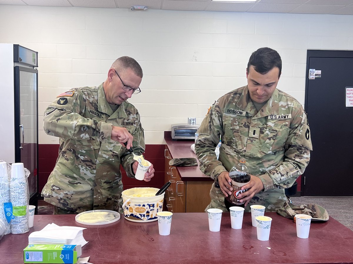 Service members as well as staff, employees and customers got to join in and celebrate National Root Beer Float Day Aug 6, 2025 at the Camp Ripley Training Center. 

Thank you to the USO and CRTC Training Site Unit for providing the root beer.

#USO #NationalRootBeerFloatDay