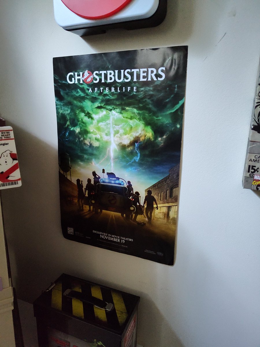 KRMedulla1983's tweet image. Recently hung up the #GhostbustersAfterlife poster I got from the @Ghostbusters_VA at #AwesomeCon in the #Ghostbusters corner of my Geek Room. I&apos;ll post a shot of everything when I can. This was a spooktacular movie!