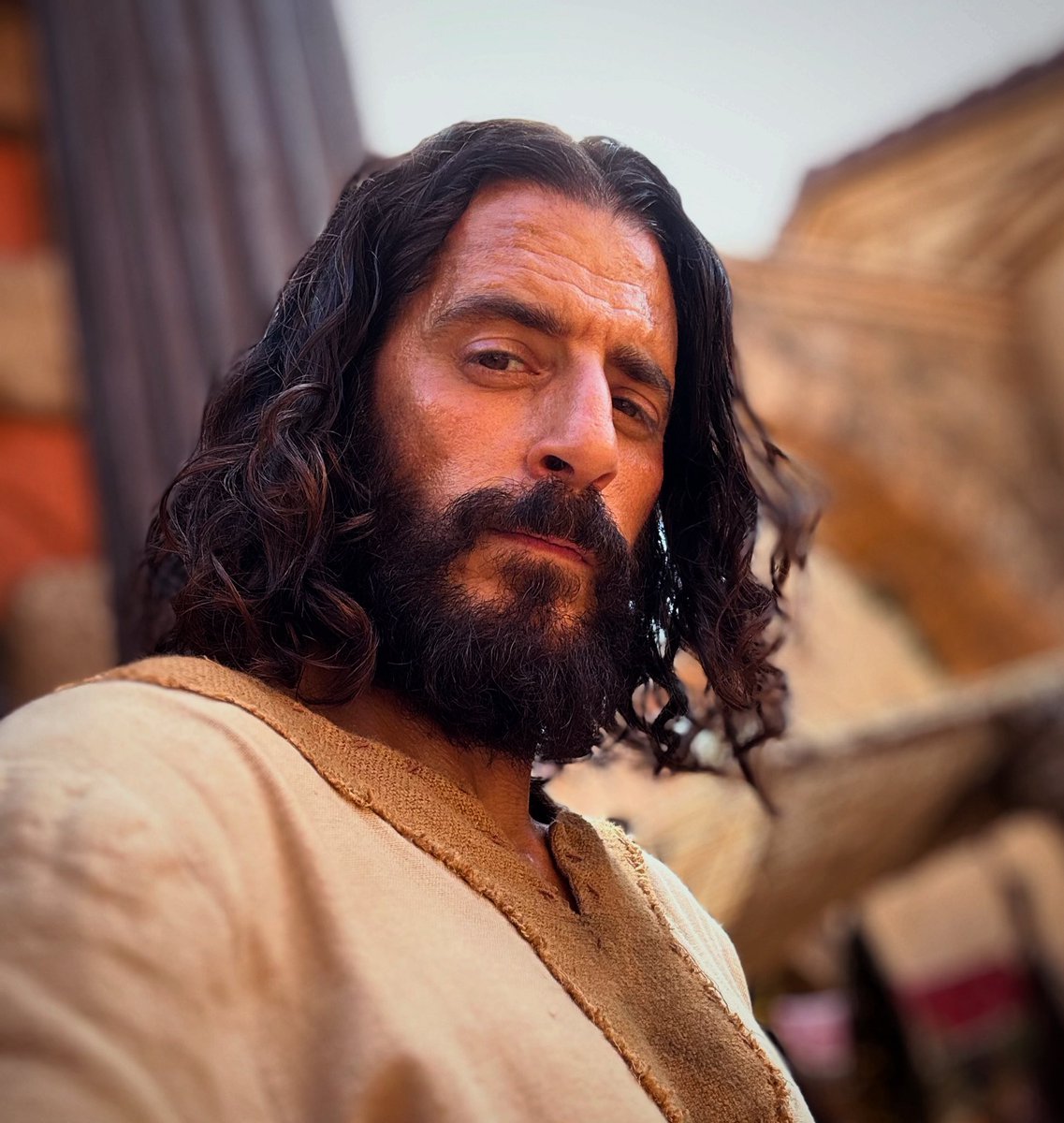 Jonathan (@jonathanroumie) on Twitter photo The weight continues…
No turning back.
Divine destiny awaits our Hero of Heroes…⚔️🙏🏽♥️😇
#PrayForUs <a href="/thechosentv/">The Chosen</a>
#Season5 #amazonprimevídeo The weight continues…
No turning back.
Divine destiny awaits our Hero of Heroes…⚔️🙏🏽♥️😇
#PrayForUs <a href="/thechosentv/">The Chosen</a>
#Season5 #amazonprimevídeo