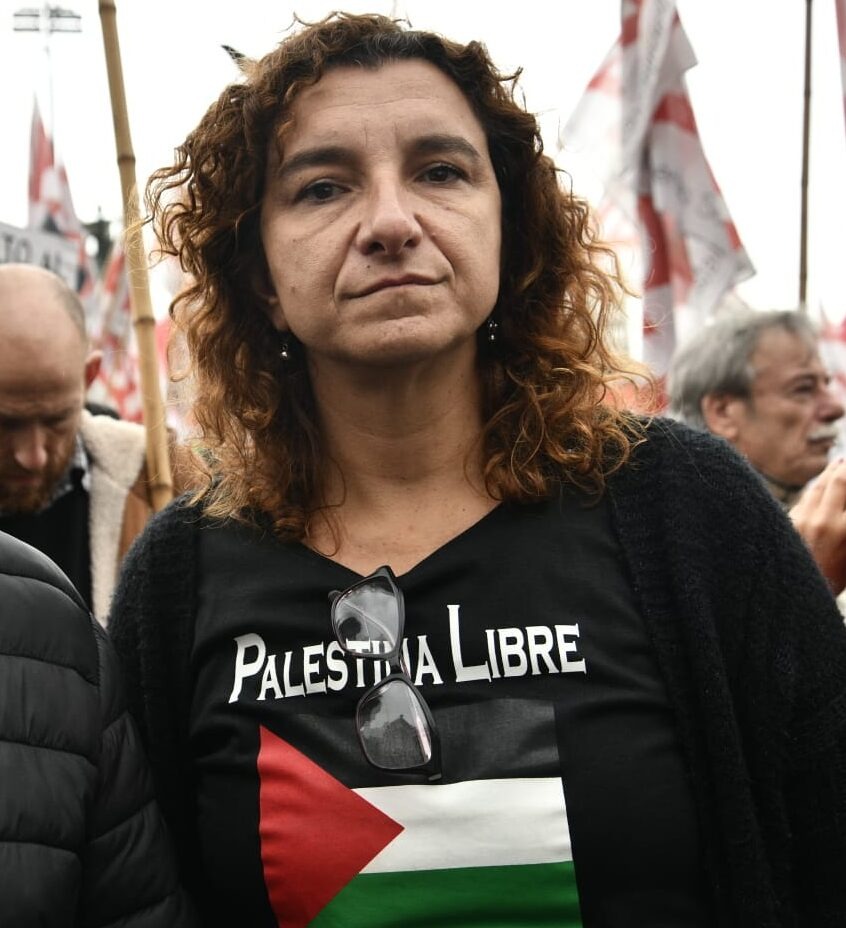 Choose your fighter:
1: Marquitos, santafesino, tiene 6 años y es fanático de Las Malvinas y de la historia argentina.
2: Vanina Biasi, 51 añitos la criatura, juró por Palestina cuando asumió como diputada y dice que los israelitas son nazis.
