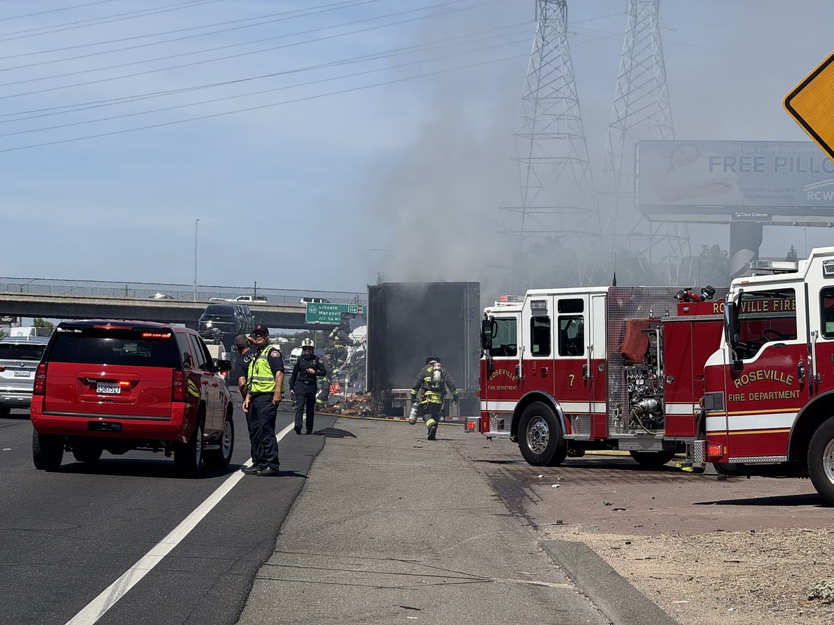 ⚠️🚨TRAFFIC 🚨⚠️
As of 2:45pm today, the Eureka onramp to eastbound I-80 and the #5 slow lane of eastbound I-80 are closed due to a vehicle fire. Unknown time of opening. Please avoid the area.