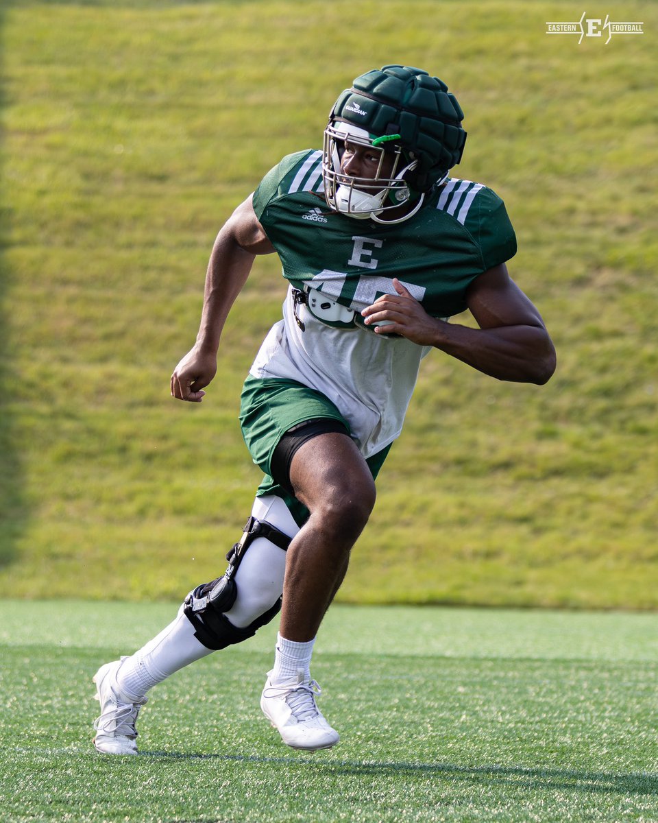 EMUFB's tweet photo. Intrinsic Motivation…

#ETOUGH ⛓️ #TheClimb https://t.co/ANONd45PVN