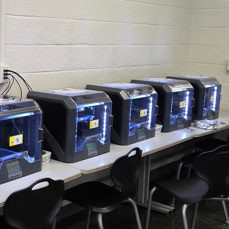 RockwoodTigers1's tweet photo. Huge Appreciation to Ryan Woody, former student and RSCC Student along with Ian Lankford RHS Student for spending their day networking our new Dremel 3-D Printers! #CTE #BIOSTEM #RHS https://t.co/pvPBNWaONI