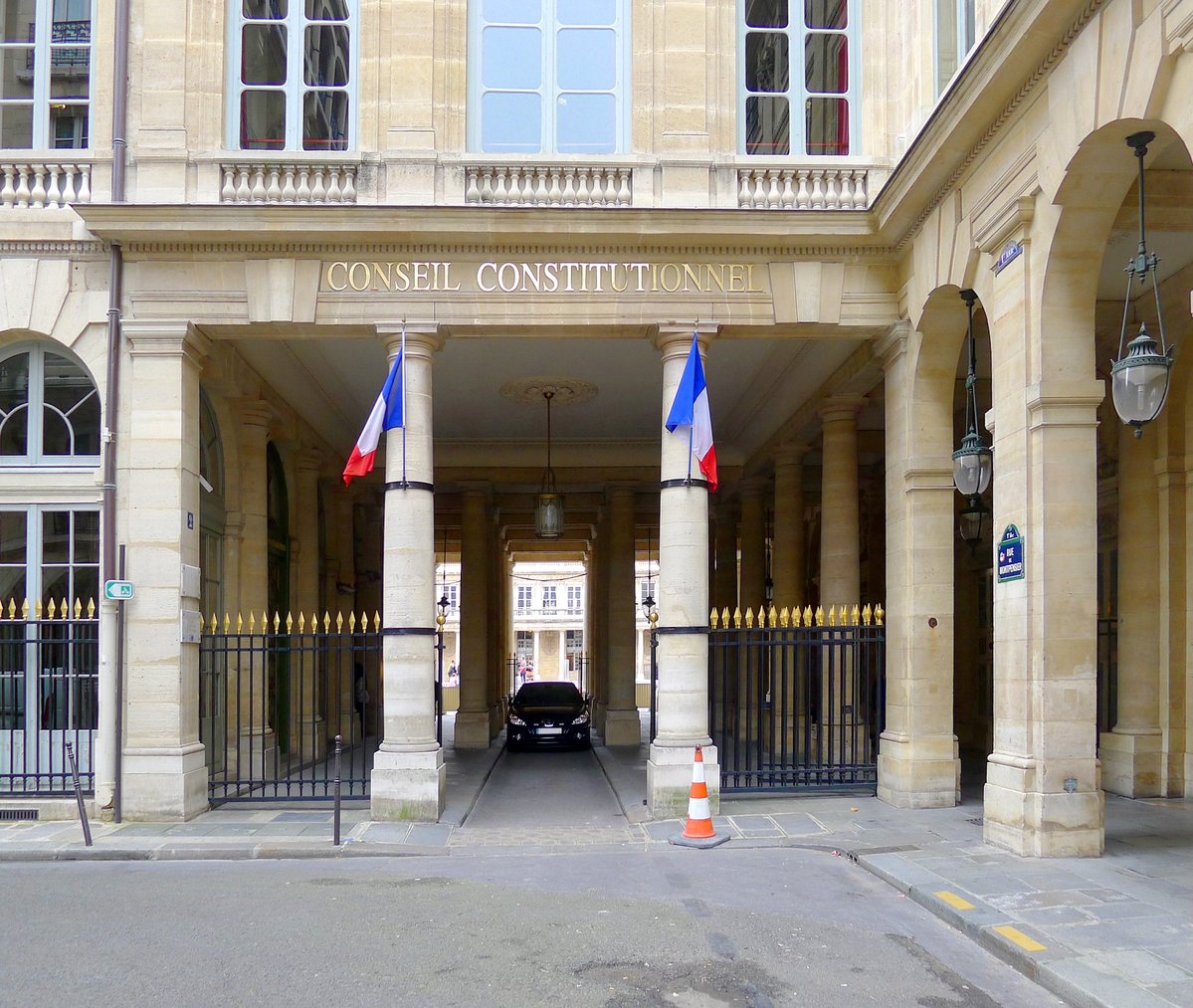 Marine Chiaberto (@chiabertomarine) on Twitter photo 📢🔴 Le Conseil constitutionnel censure l'allongement de la rétention des étrangers jugés dangereux !
➡️ Le coup d'État des juges, dénoncé depuis longtemps par <a href="/ZemmourEric/">Eric Zemmour</a>, est un scandale qui met en danger la sécurité des Français ! 📢🔴 Le Conseil constitutionnel censure l'allongement de la rétention des étrangers jugés dangereux !
➡️ Le coup d'État des juges, dénoncé depuis longtemps par <a href="/ZemmourEric/">Eric Zemmour</a>, est un scandale qui met en danger la sécurité des Français !