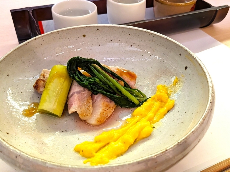 hitosara_mag's tweet photo. 日本酒好き必見！、 鶯谷【酒の和 幸多】
月ごとに惹きつけられる全国の郷土料理と、知られざる美酒を巡る旅

https://t.co/hR3BhR4mU1

🍶その月だけの創作郷土料理
🍶地酒と織りなす郷土の味
🍶旅を続ける「理由」 https://t.co/lcEelvl1qM