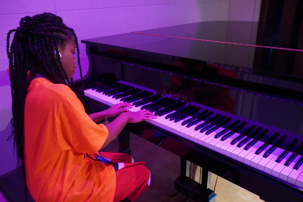 New York Edge tweet media