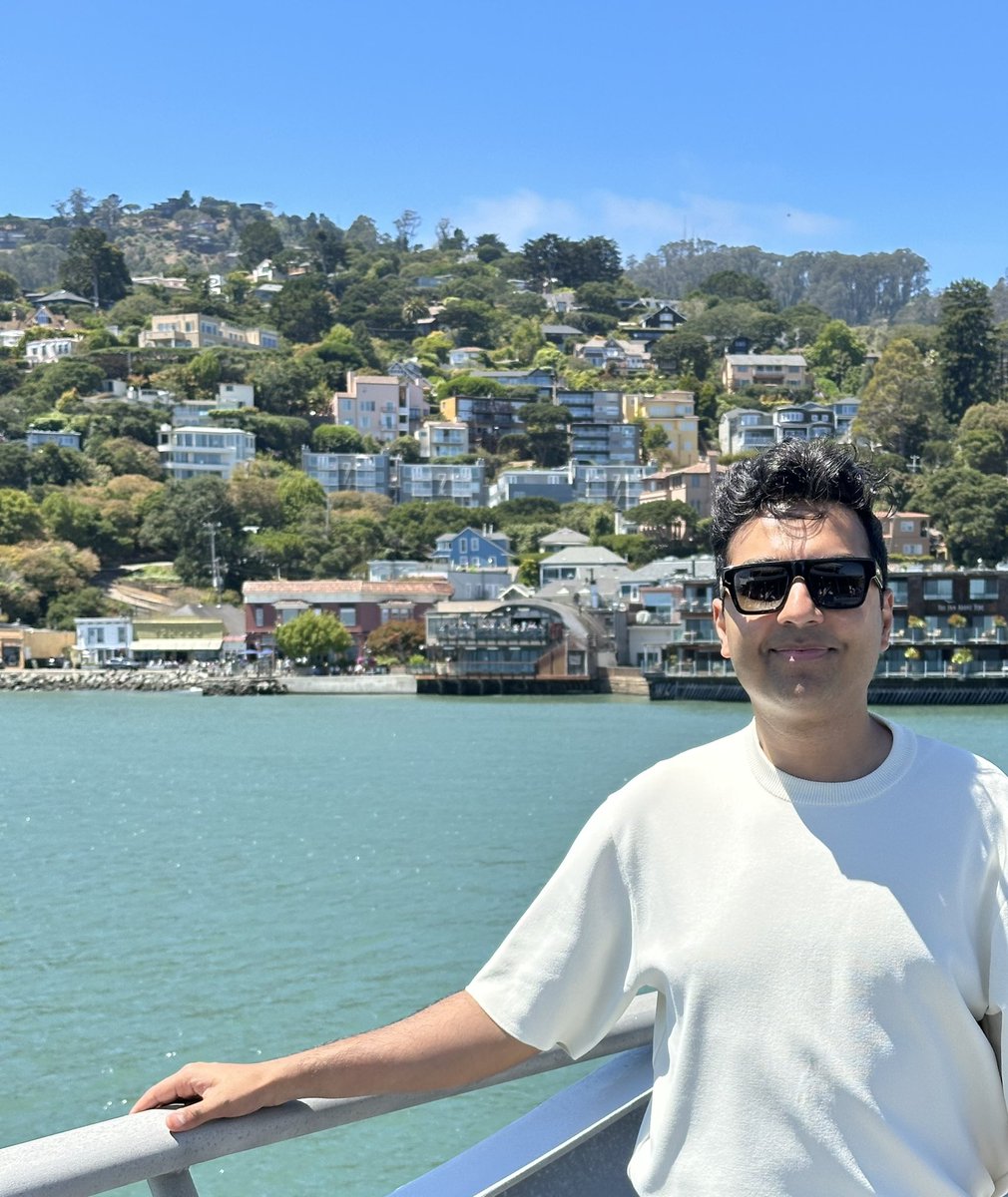 Great week at the #WTC2025 
Witnessed some ground breaking work from our transplant science colleagues from around the world. Grateful for all the connections, and learning. Congratulations to <a href="/mjonescarrMD/">Maggie Jones-Carr, MD</a> for presenting her work from UAB <a href="/UABSurgery/">UAB Surgery</a> <a href="/uabmedicine/">UAB Medicine</a> <a href="/ASTSChimera/">ASTS</a>