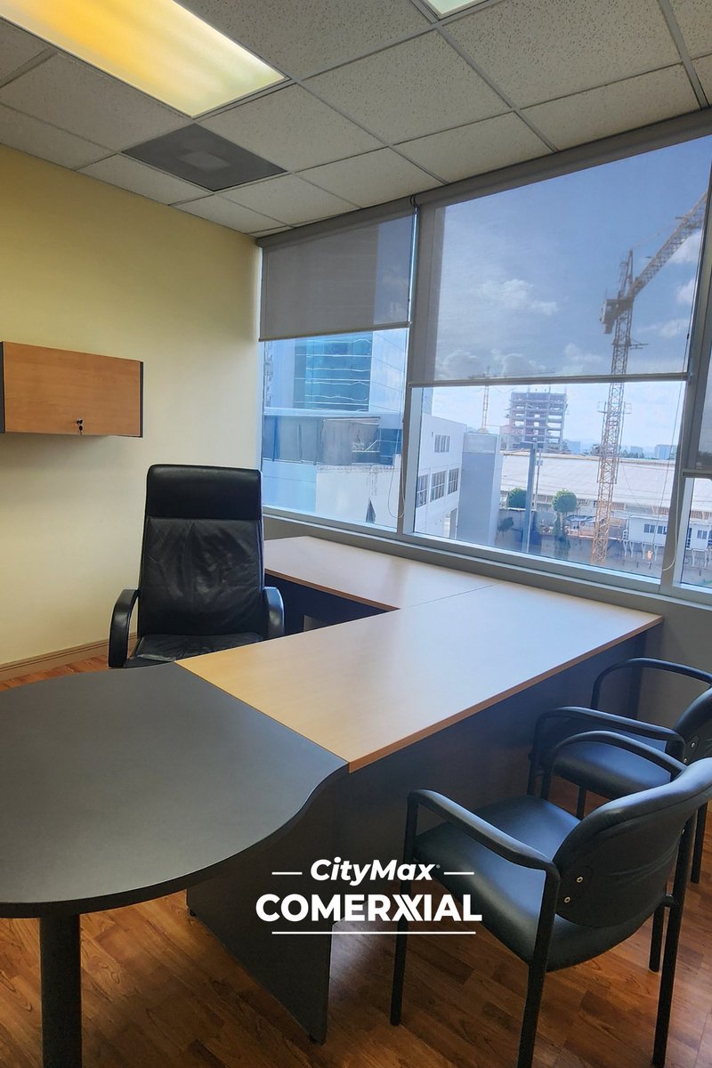 Comerxial's tweet photo. 📍Oficina en renta en Zona Pradera, Zona 10
195.72 m² | 10 ambientes | Aire acondicionado | 2 parqueos
PAO-009-10-20

💲USD 2,920 + impuestos
¡Ubicación top con seguridad, bancos y restaurantes!
📩 Escríbenos para más info. https://t.co/ceYTp7AyD1