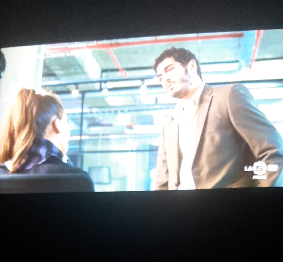 Giusygambino87's tweet image. #Interrupted, la serie con #BurakDeniz e #DilanÇiçekDeniz andrà in onda  in seconda serata su la 5. Ogni settimana due episodi  💥💥💥💥💥💥💥