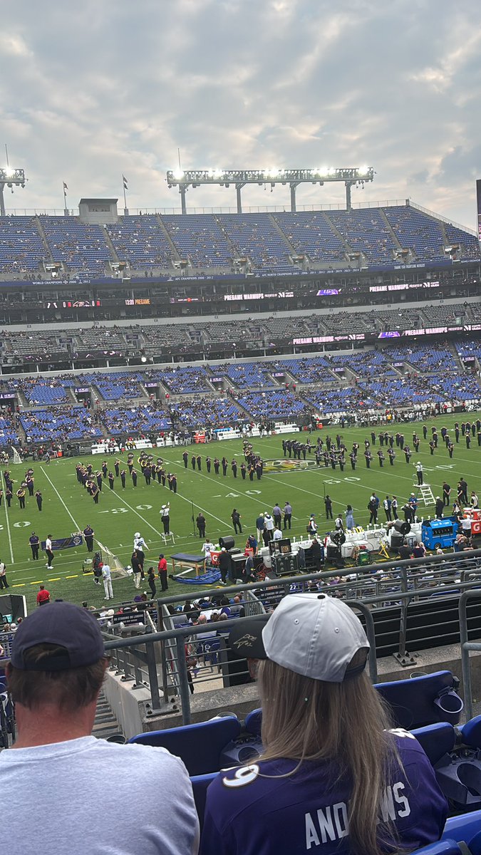 Chaos Coordinator 🥴 (@misse_not_missy) on Twitter photo When you text him the pic that shows the view from the seat so he knows he is going to the game 🤭 my Leo got a bday coming huh man 😘 <a href="/Mj_The3rdPick/">Hustleberry Fin</a> When you text him the pic that shows the view from the seat so he knows he is going to the game 🤭 my Leo got a bday coming huh man 😘 <a href="/Mj_The3rdPick/">Hustleberry Fin</a>