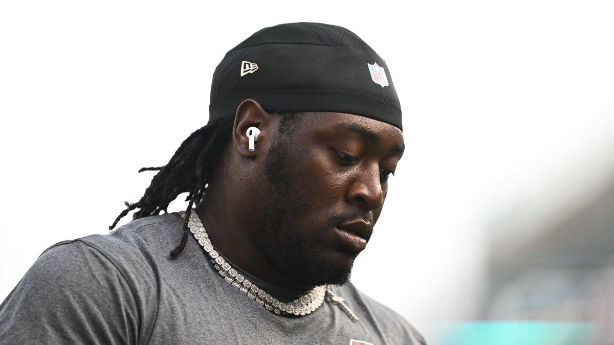 Clocked in.

#CINvsPHI