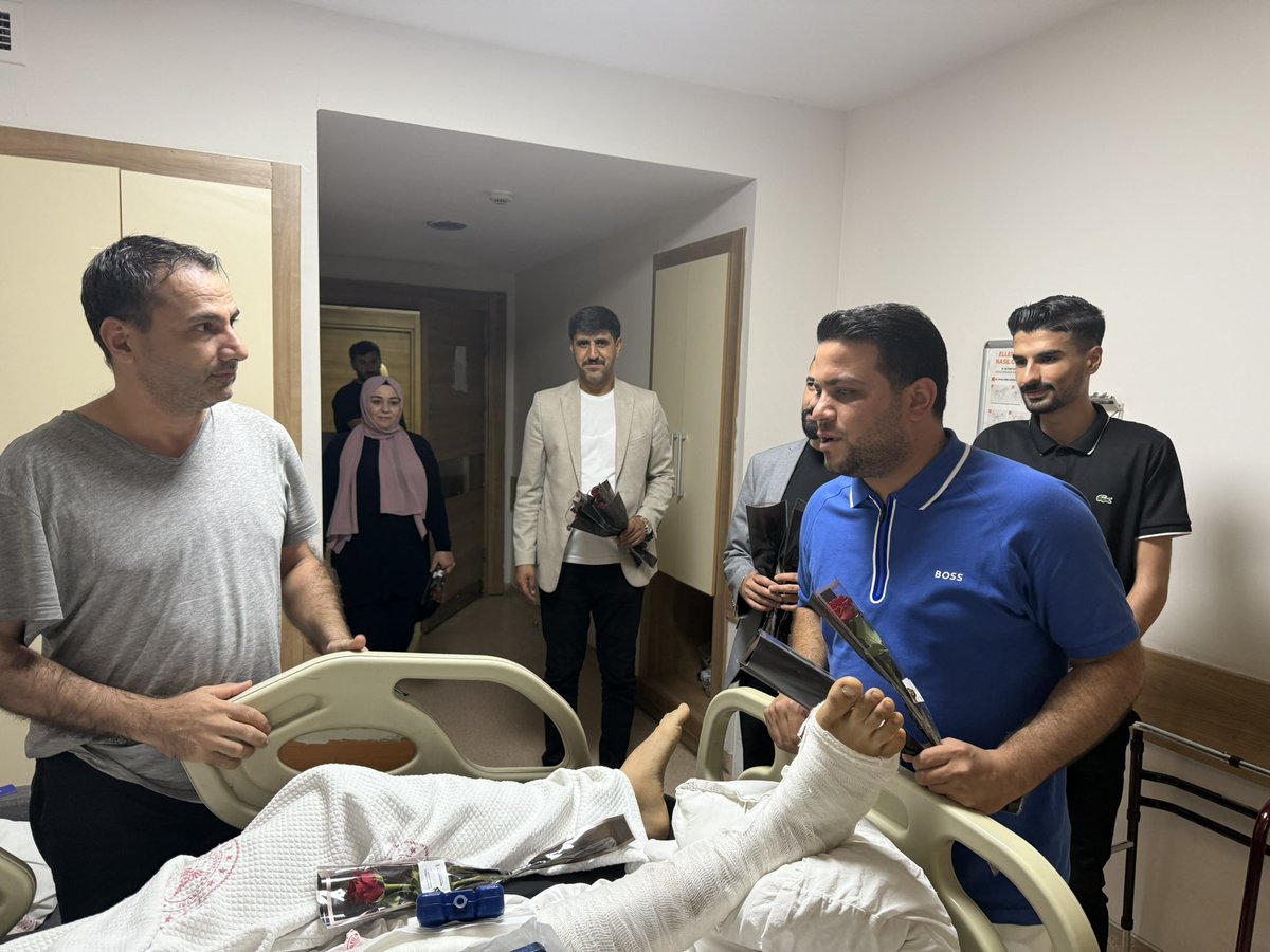 Selim Mesçi (@mesciselim) on Twitter photo Akparti Haliliye ilçe başkanlığı olarak Kadın Kolları Başkanımız <a href="/fatmaocak0663/">Fatma Ocak</a> , Gençlik Kolları Başkanımız <a href="/AkifHamzaAksoyy/">Akif Hamza Aksoy</a> Yönetim Kurulu Üyelerimiz <a href="/VahapErdem8/">Vahap Erdem</a> <a href="/gulferahkahrman/">Gulferah Kahraman</a> ile birlikte
‘Perşembe Akşamları Ziyaretleri’ kapsamında; Mehmet Akif İnan Eğitim ve Araştırma Akparti Haliliye ilçe başkanlığı olarak Kadın Kolları Başkanımız <a href="/fatmaocak0663/">Fatma Ocak</a> , Gençlik Kolları Başkanımız <a href="/AkifHamzaAksoyy/">Akif Hamza Aksoy</a> Yönetim Kurulu Üyelerimiz <a href="/VahapErdem8/">Vahap Erdem</a> <a href="/gulferahkahrman/">Gulferah Kahraman</a> ile birlikte
‘Perşembe Akşamları Ziyaretleri’ kapsamında; Mehmet Akif İnan Eğitim ve Araştırma
