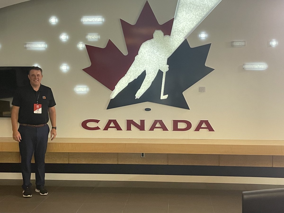 Congratulations to ⁦<a href="/Davidcrane26/">David Crane</a>⁩ who was selected as part of Hockey Canada’s High Performance Officiating Coach Program this past week in Calgary