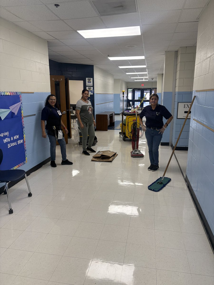 Look at that shine! A huge shout-out and thank you to our amazing custodial team! They've worked hard all summer to make sure our campus is sparkling for the school year. #Unstoppable💪
<a href="/NISDCarlosCoon/">Carlos Coon Elementary</a>🐨
<a href="/eDeLeon_Garcia/">Evelyn DeLeon-Garcia</a> 💙