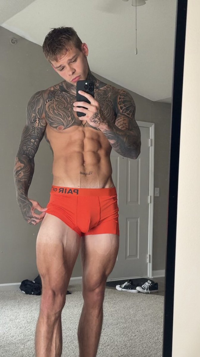 Just say “hello” and unlock all my secret nudyz